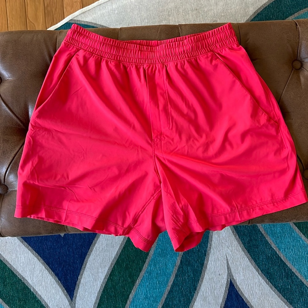Lululemon Pace Breaker short